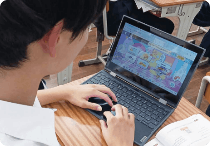 プリントやタブドリLive!で課題に取り組む